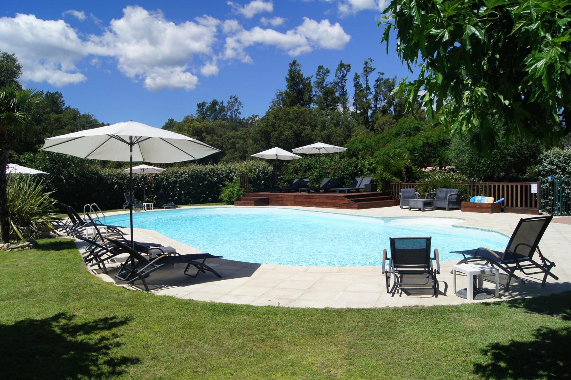 Residence Les Jardins De Sainte-Lucie "Piscine Chauffee" Exterior photo